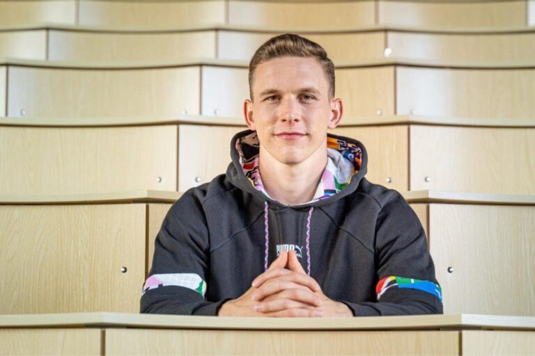 Lukáš Provod